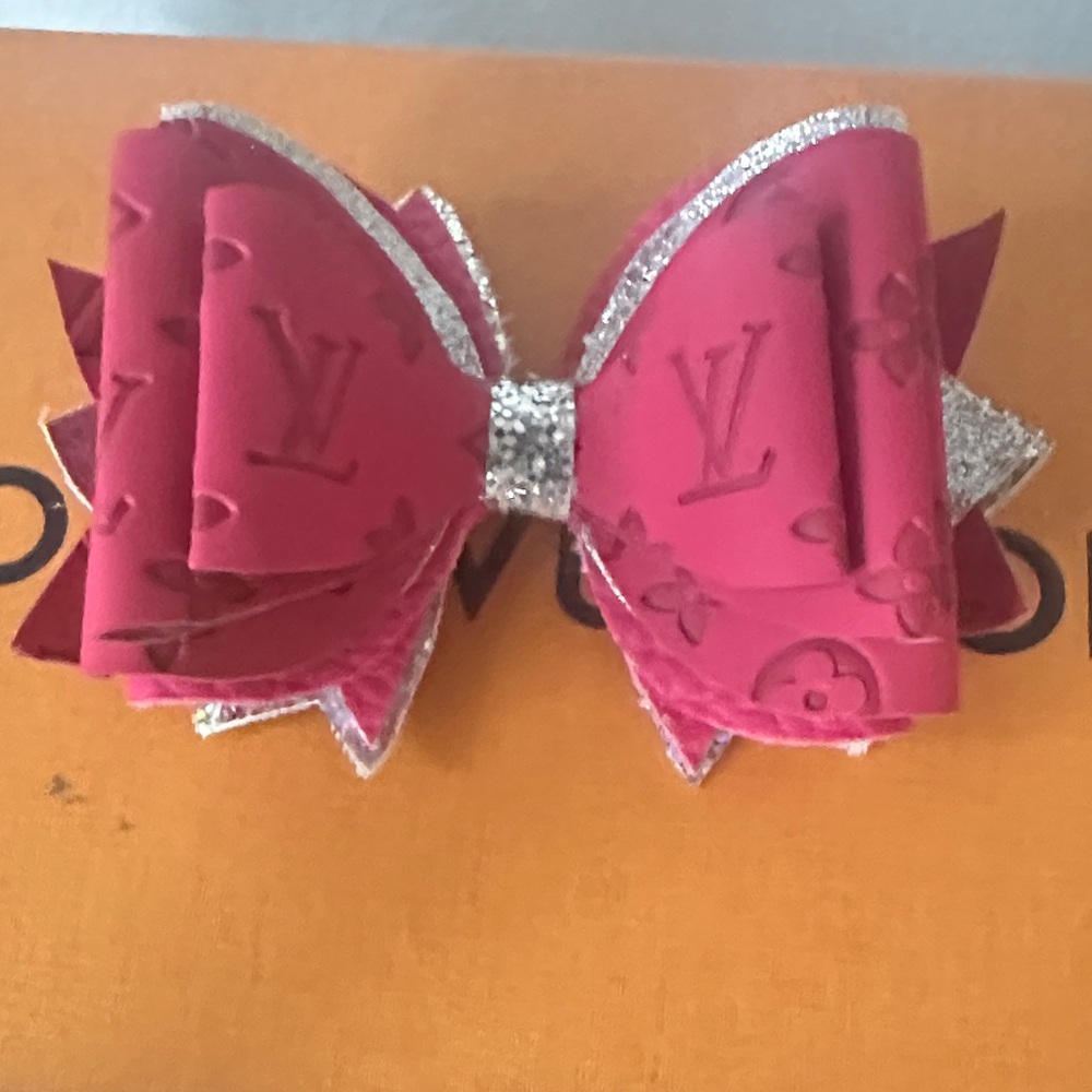 Fuchsia LV  Bow with Glittering Silver Trim for Stanley cup